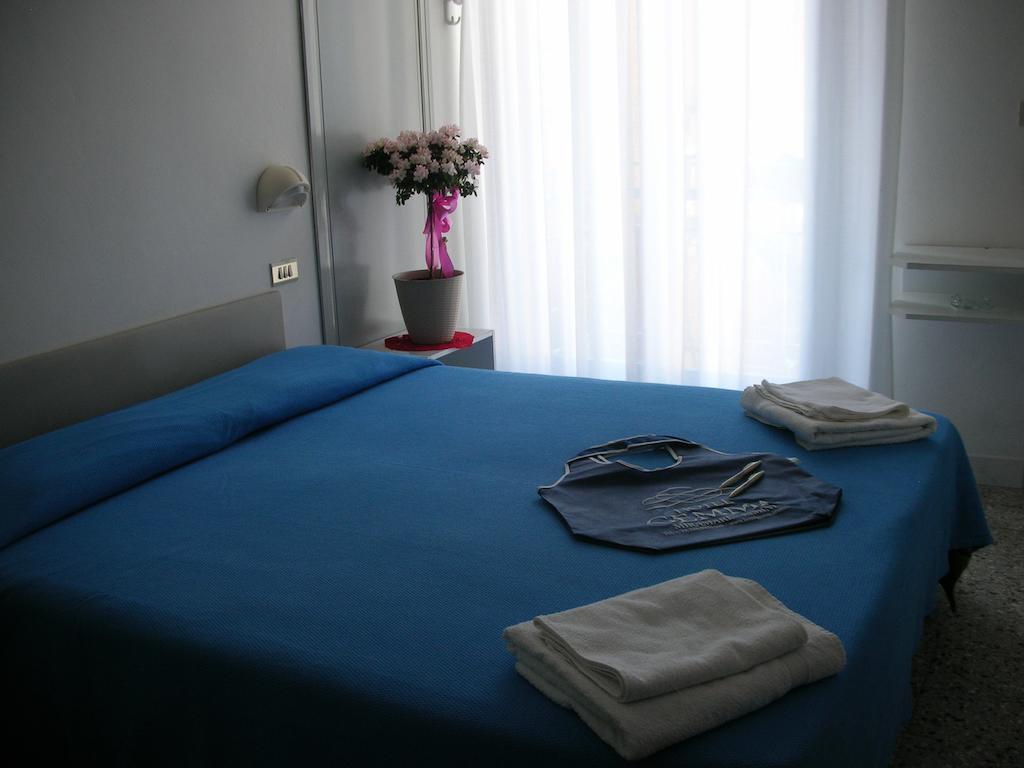 Hotel Gemma Rimini Pokoj fotografie